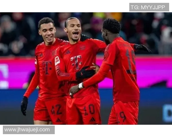 德甲强队拜仁慕尼黑稳坐榜首,豪取领跑优势 德甲强队拜仁慕尼黑稳坐榜首,豪取领跑优势