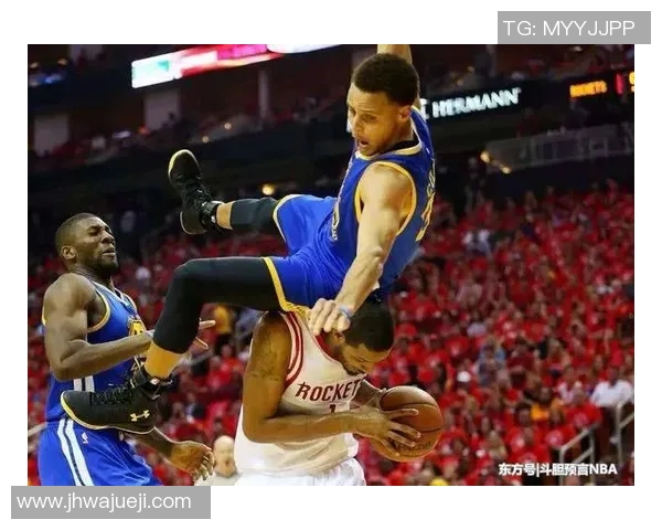 勇士大胜热火，Wiggins状态回升