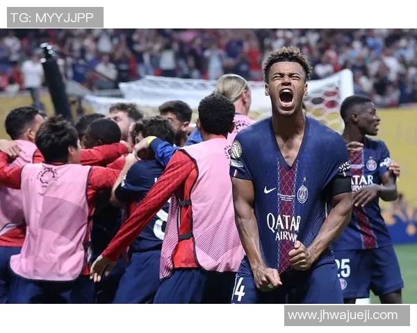 巴黎圣日耳曼在法甲比赛中轻松获胜，继续领跑积分榜